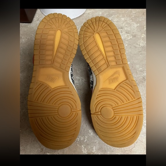 Nike Women’s Dunk High LX Python Sneaker - Picture 6 of 12